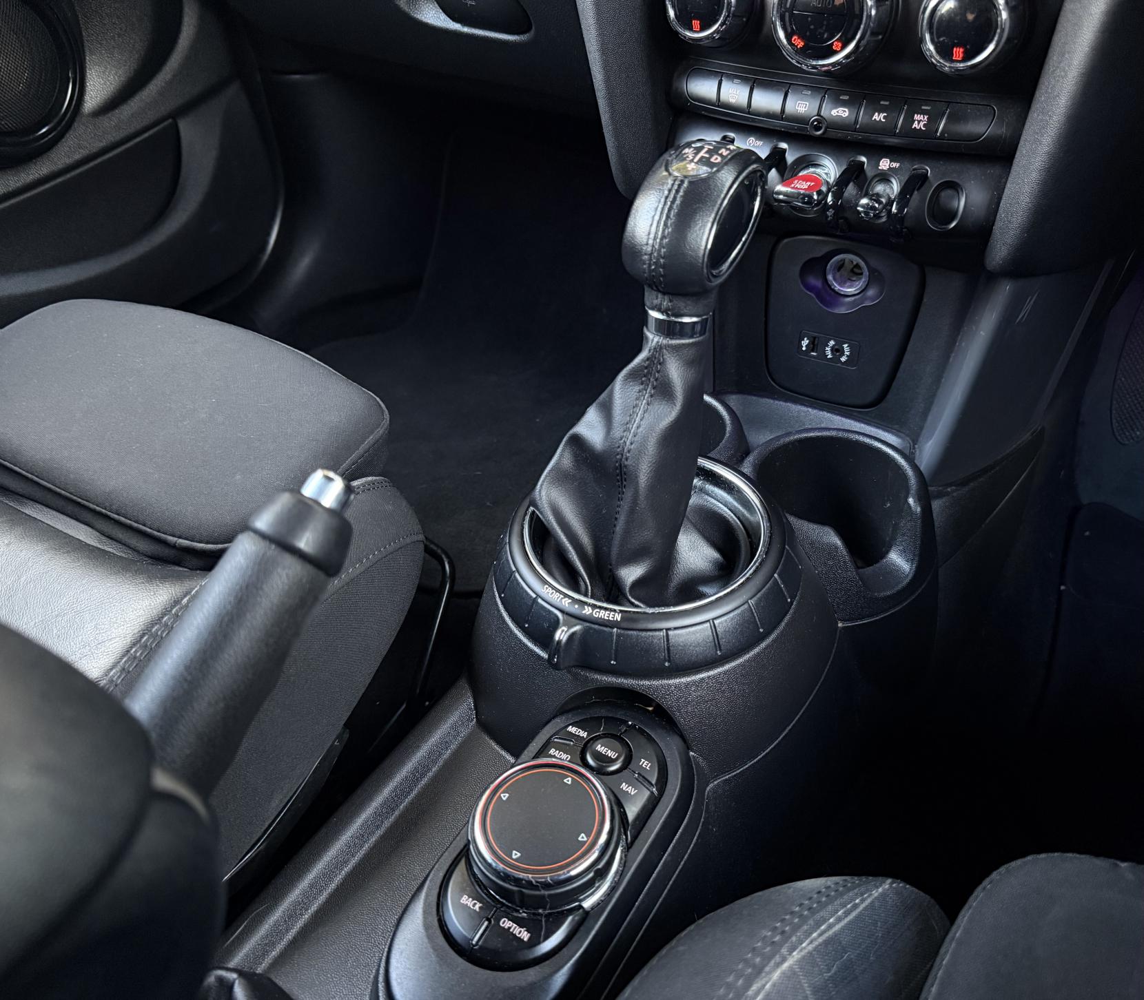 MINI Hatch 1.5 Cooper D Hatchback 5dr Diesel Auto Euro 6 (s/s) (116 ps)