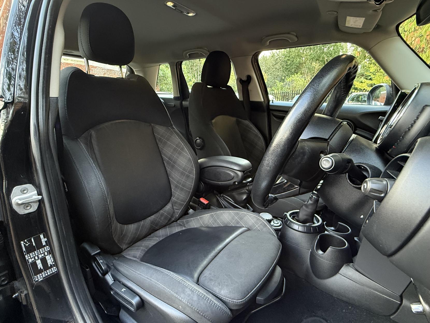 MINI Hatch 1.5 Cooper D Hatchback 5dr Diesel Auto Euro 6 (s/s) (116 ps)