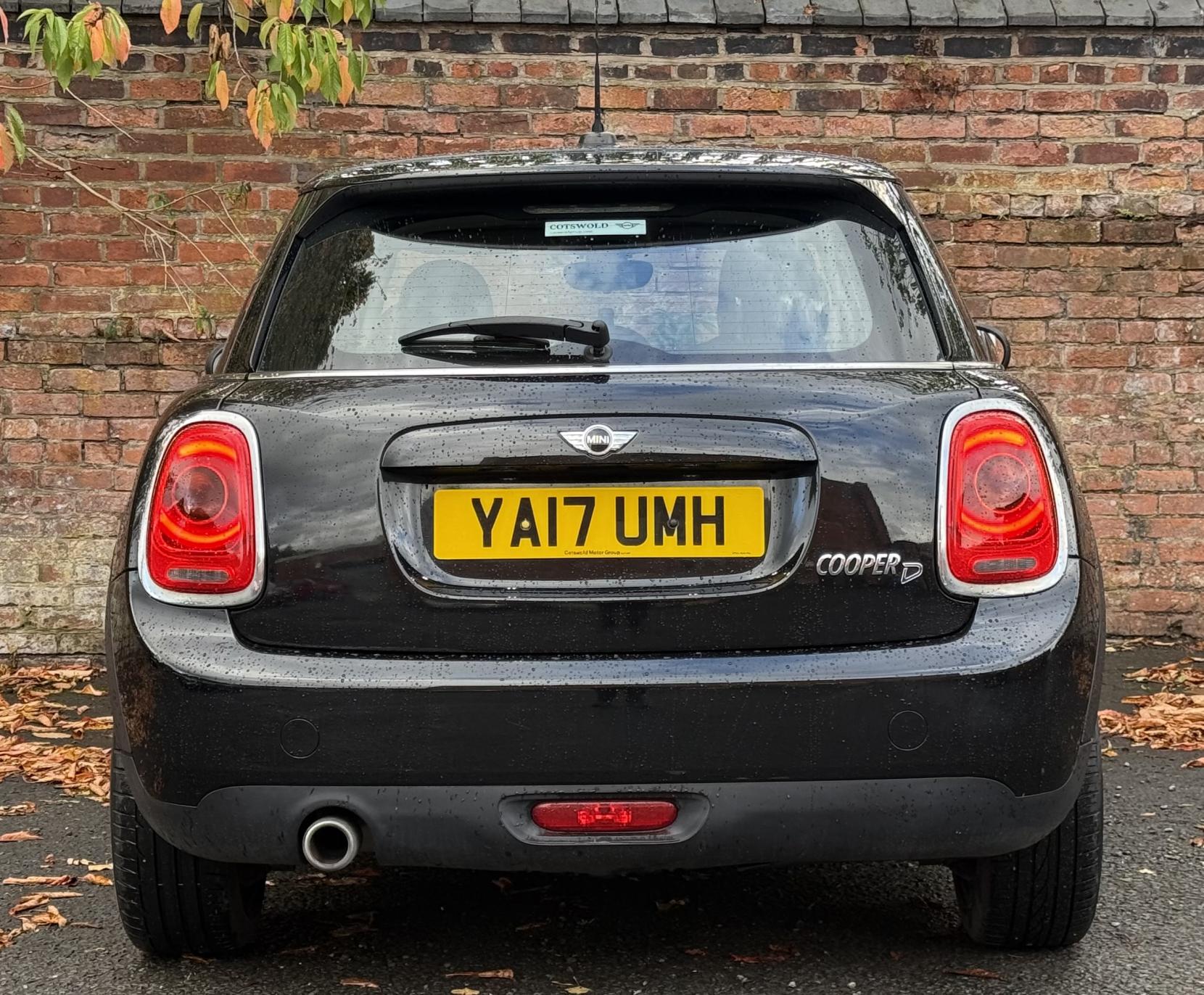 MINI Hatch 1.5 Cooper D Hatchback 5dr Diesel Auto Euro 6 (s/s) (116 ps)