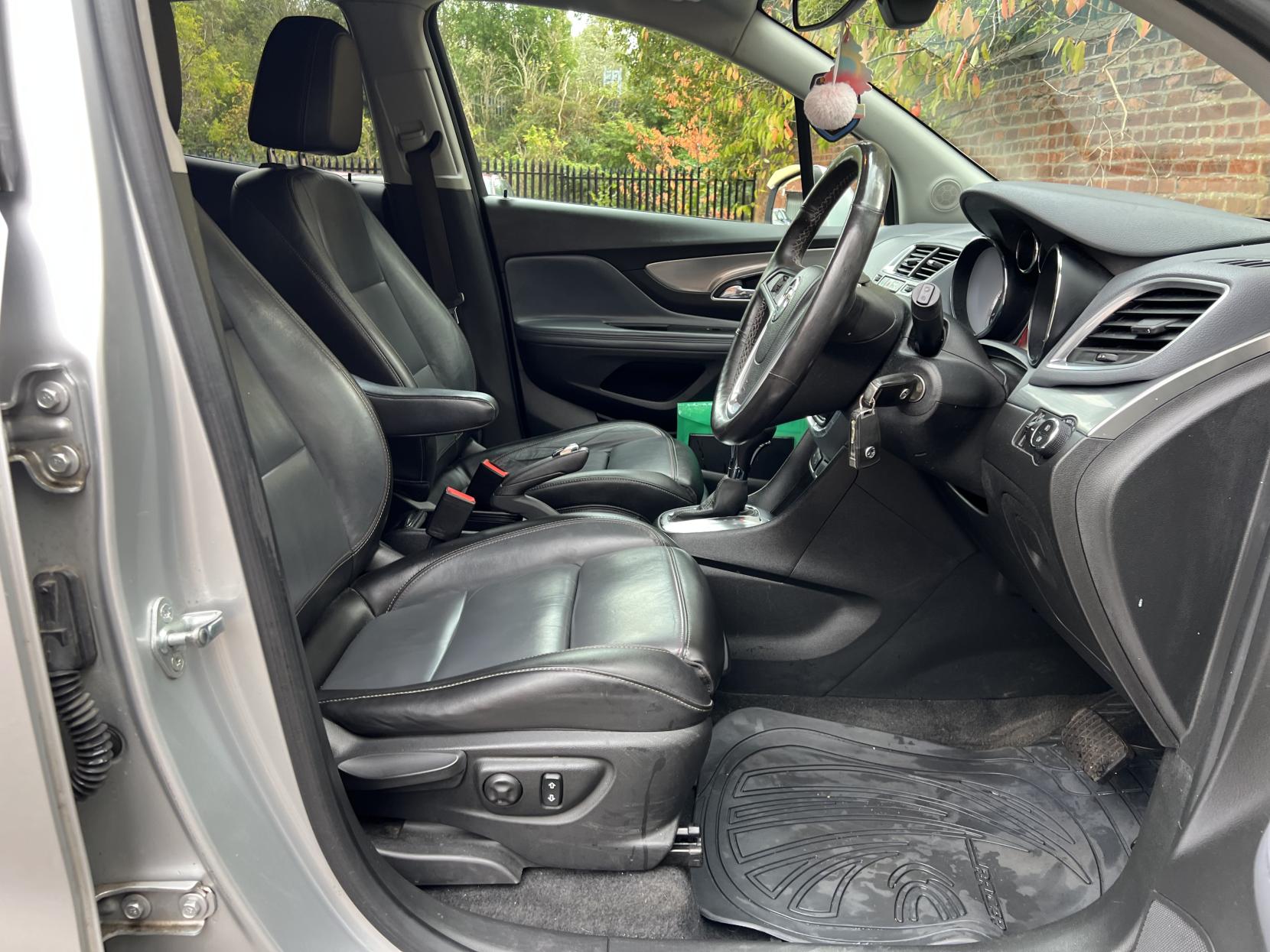 Vauxhall Mokka 1.7 CDTi SE SUV 5dr Diesel Auto 2WD Euro 5 (130 ps)