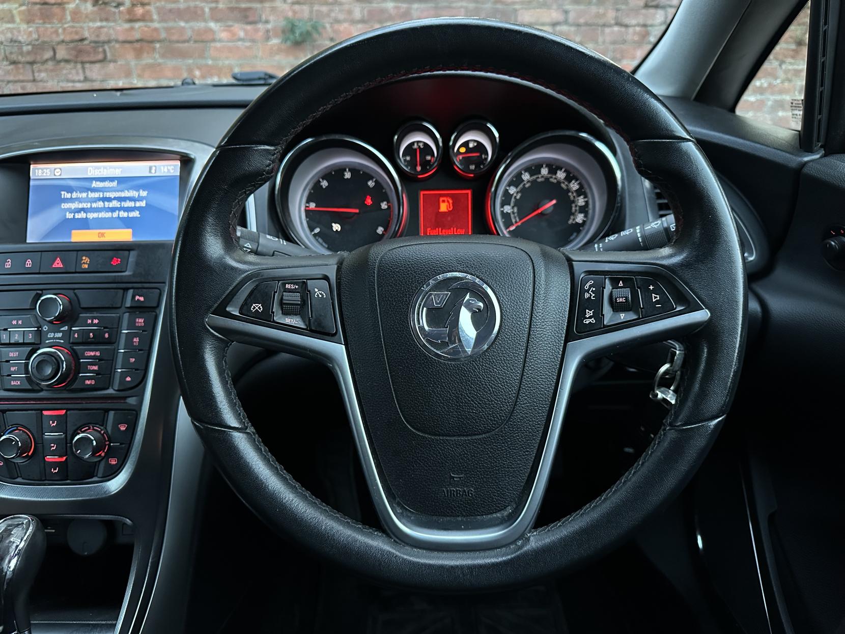 Vauxhall Astra 2.0 CDTi SE Hatchback 5dr Diesel Auto Euro 5 (160 ps)