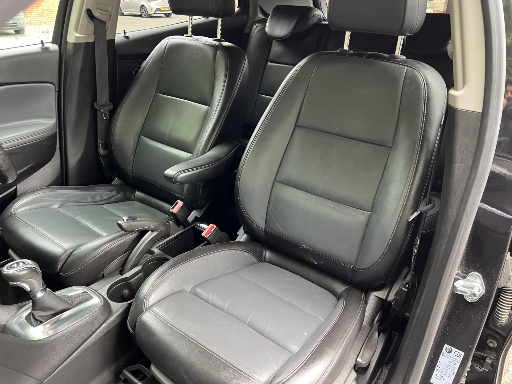 Vauxhall Mokka 1.4i Turbo SE SUV 5dr Petrol Auto 2WD Euro 6 (140 ps)
