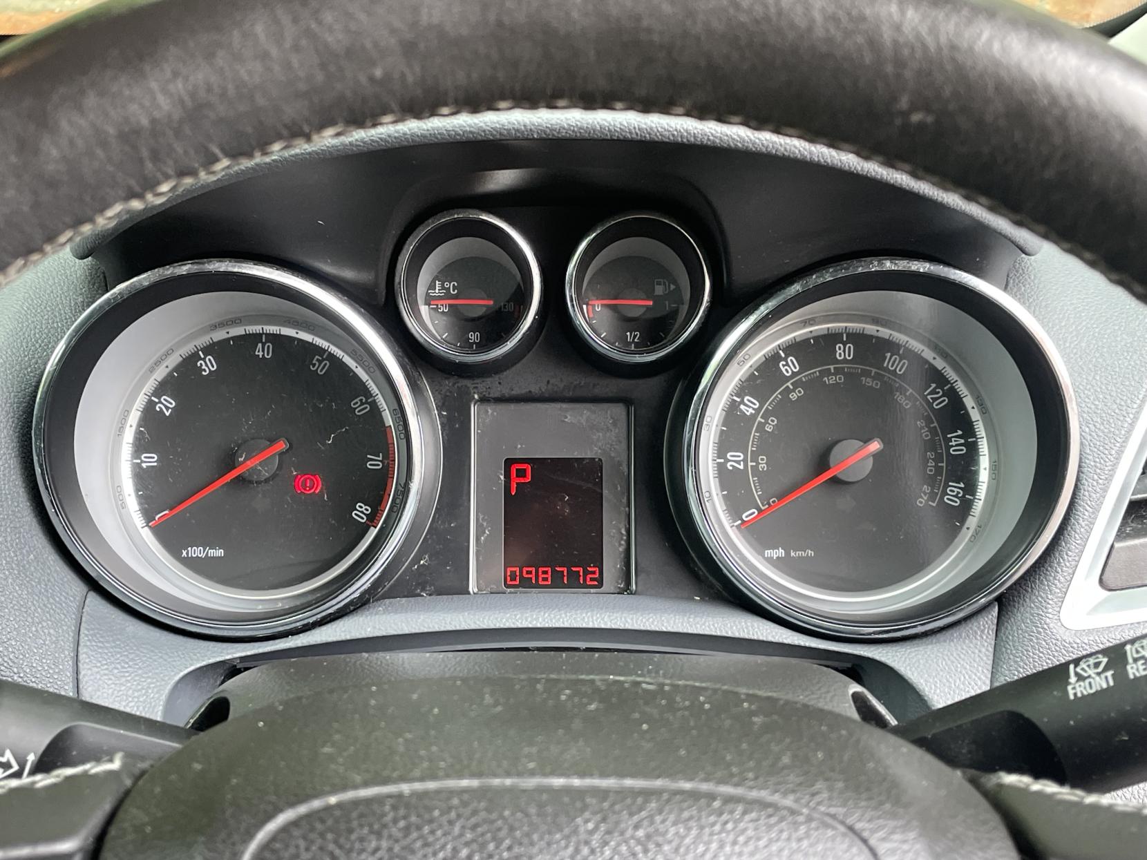 Vauxhall Mokka 1.4i Turbo SE SUV 5dr Petrol Auto 2WD Euro 6 (140 ps)