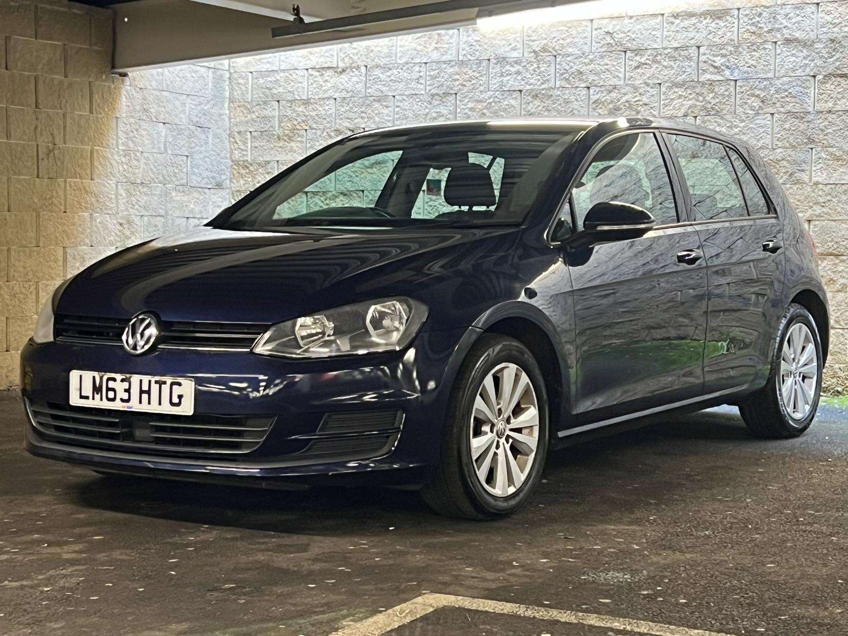 Volkswagen Golf 1.6 TDI BlueMotion Tech SE Hatchback 5dr Diesel DSG Euro 5 (s/s) (105 ps)