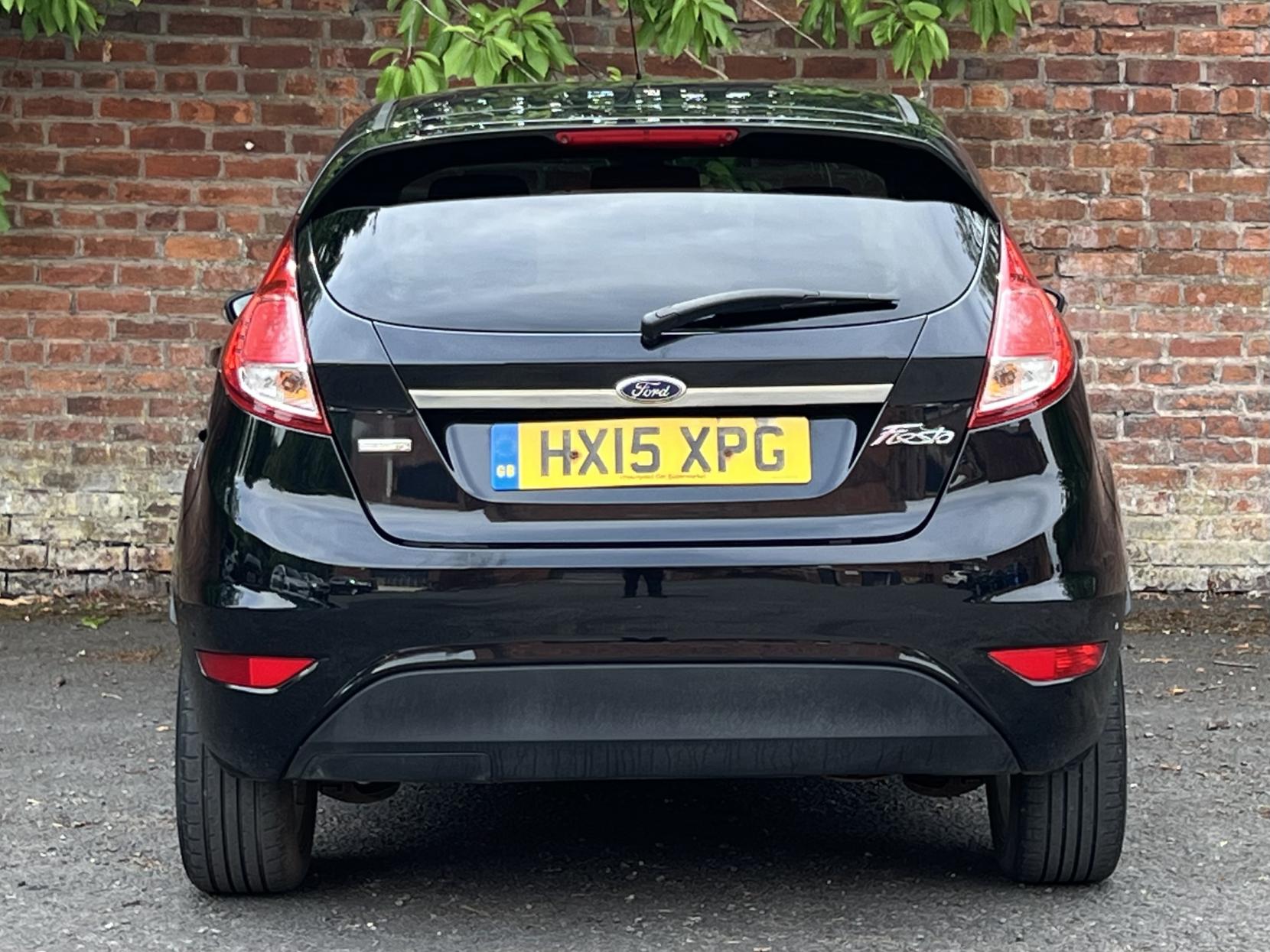 Ford Fiesta 1.0T EcoBoost Titanium Hatchback 5dr Petrol Powershift Euro 5 (100 ps)