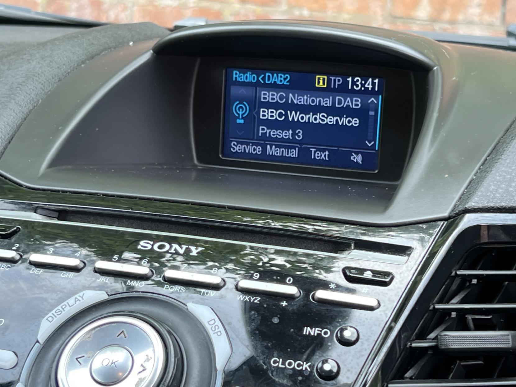 Ford Fiesta 1.0T EcoBoost Titanium Hatchback 5dr Petrol Powershift Euro 5 (100 ps)