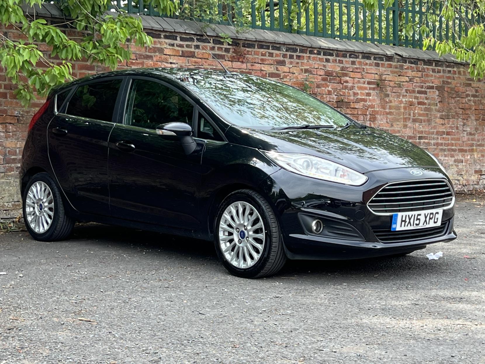 Ford Fiesta 1.0T EcoBoost Titanium Hatchback 5dr Petrol Powershift Euro 5 (100 ps)