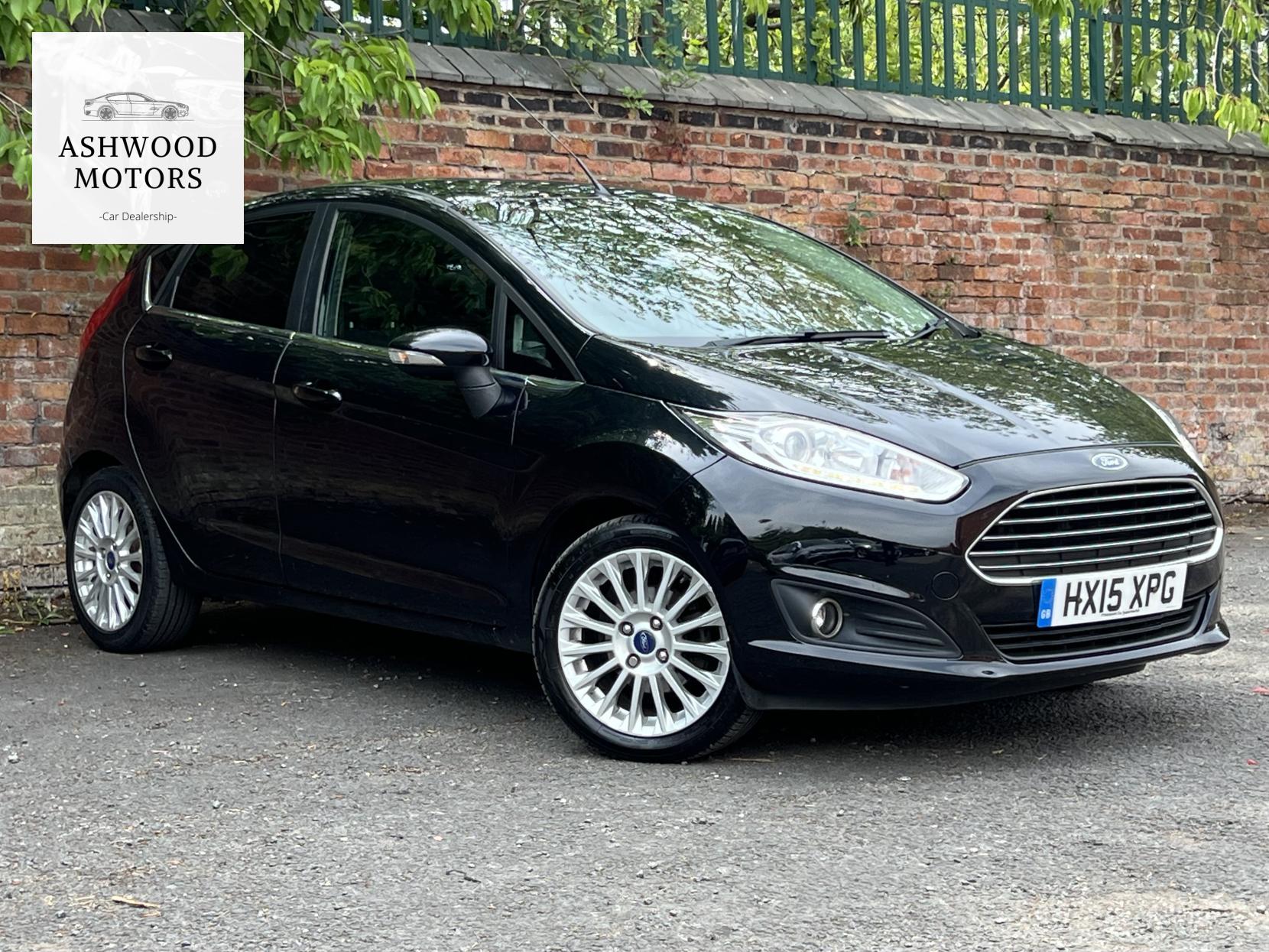 Ford Fiesta 1.0T EcoBoost Titanium Hatchback 5dr Petrol Powershift Euro 5 (100 ps)