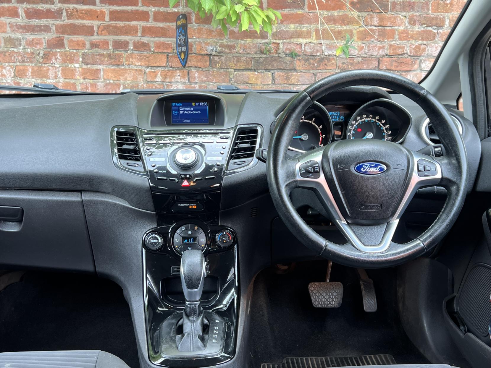 Ford Fiesta 1.0T EcoBoost Titanium Hatchback 5dr Petrol Powershift Euro 5 (100 ps)