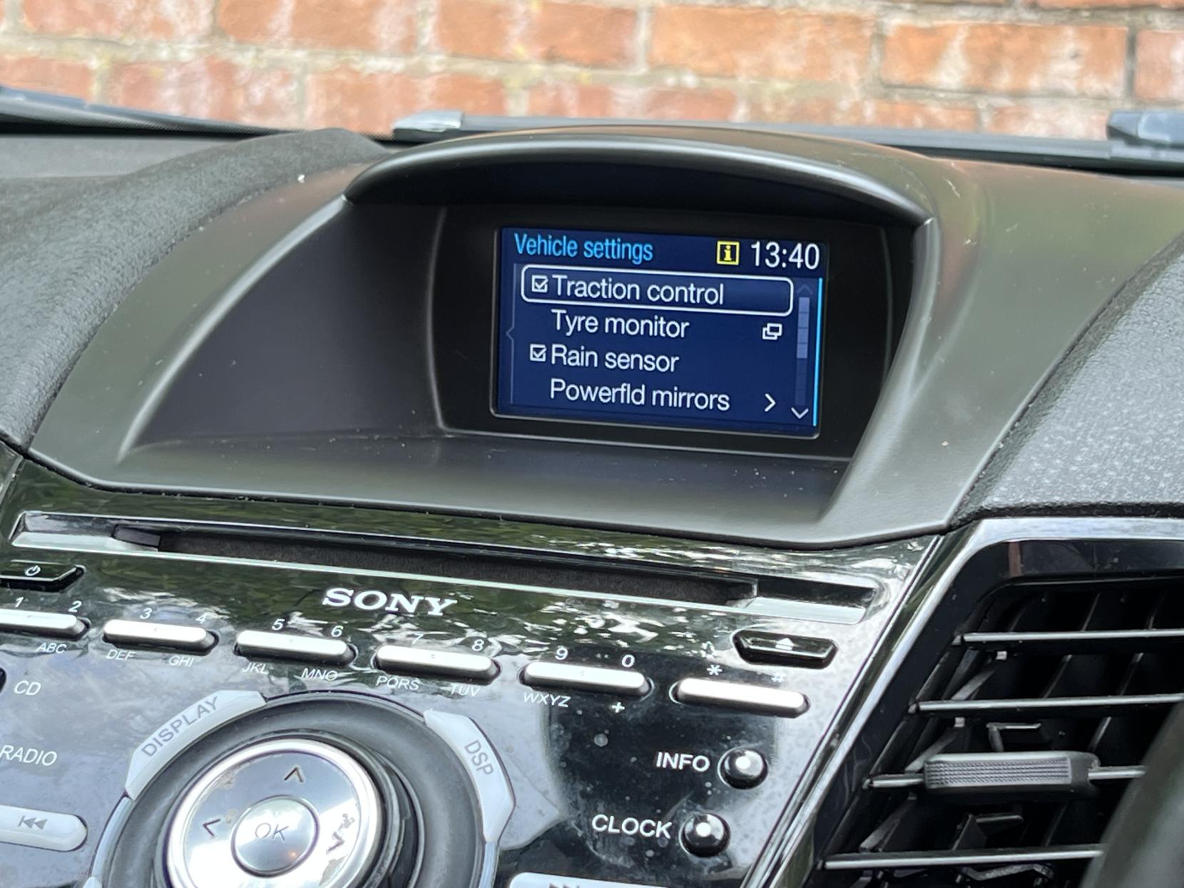 Ford Fiesta 1.0T EcoBoost Titanium Hatchback 5dr Petrol Powershift Euro 5 (100 ps)
