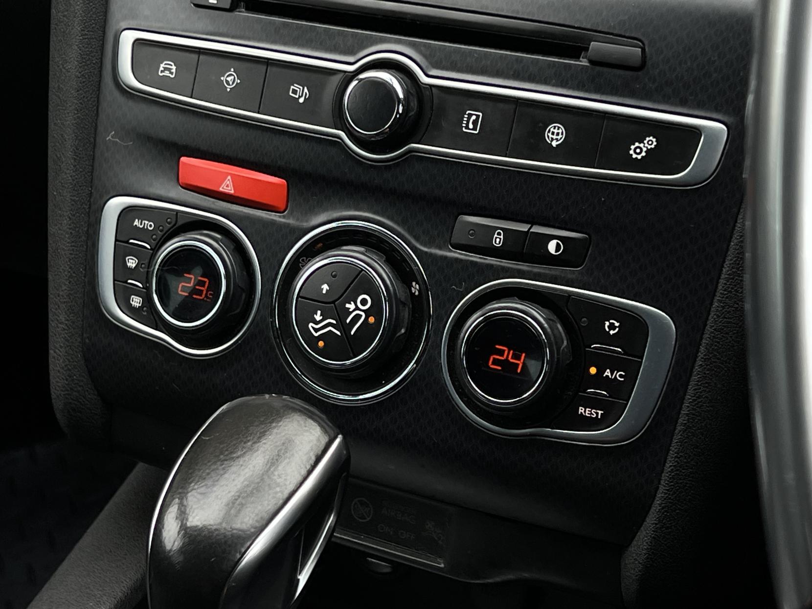 DS AUTOMOBILES DS 4 1.6 BlueHDi Elegance Hatchback 5dr Diesel EAT6 Euro 6 (s/s) (120 ps)