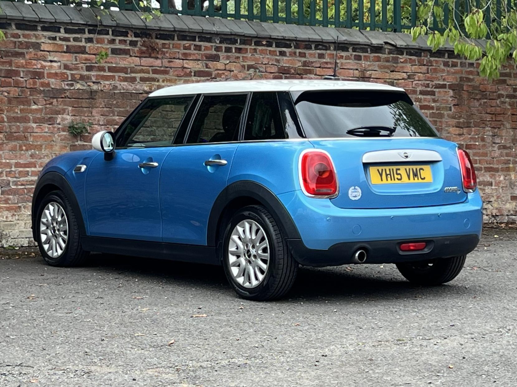 MINI Hatch 1.5 Cooper D Hatchback 5dr Diesel Auto Euro 6 (s/s) (116 ps)