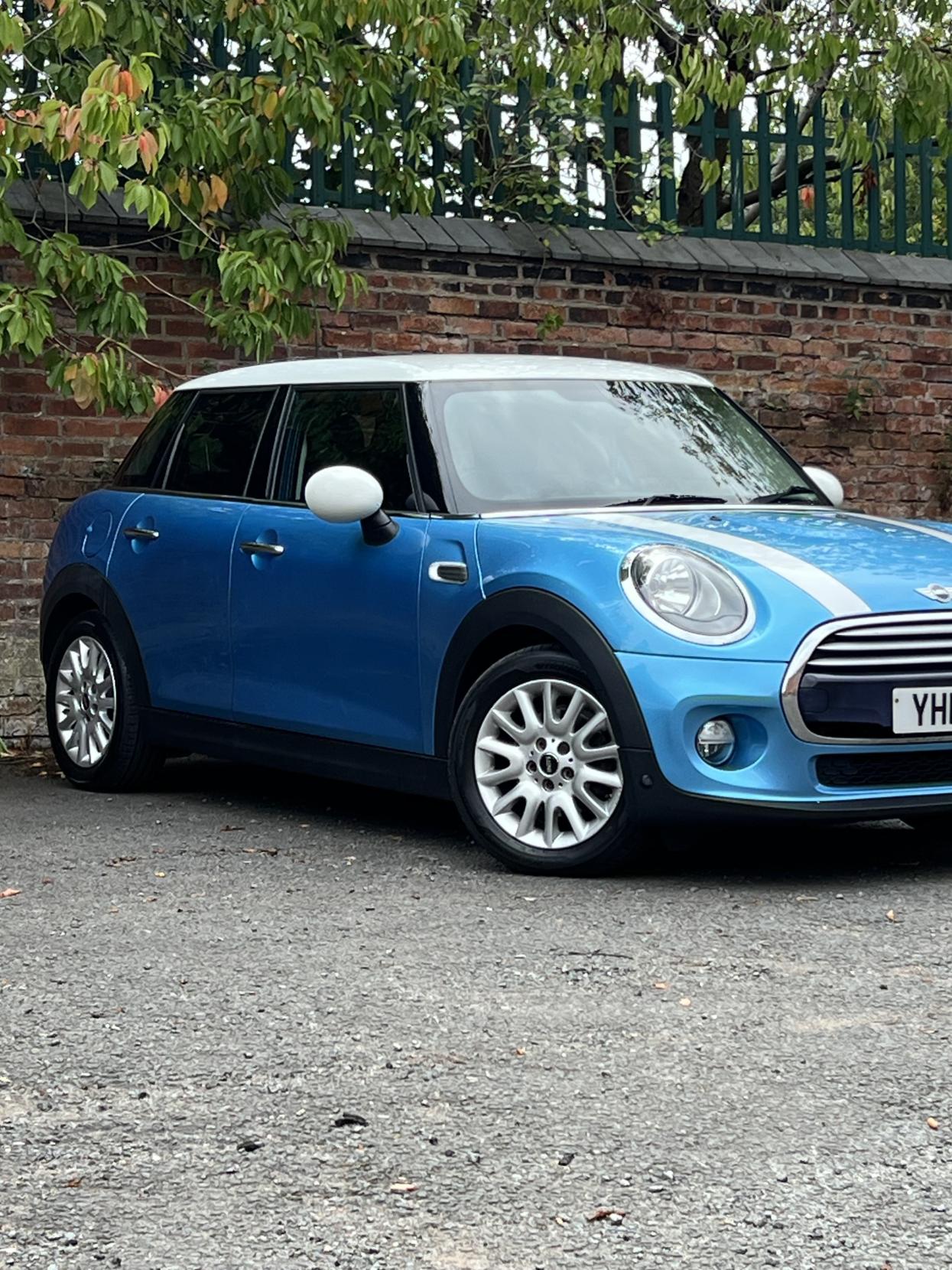 MINI Hatch 1.5 Cooper D Hatchback 5dr Diesel Auto Euro 6 (s/s) (116 ps)