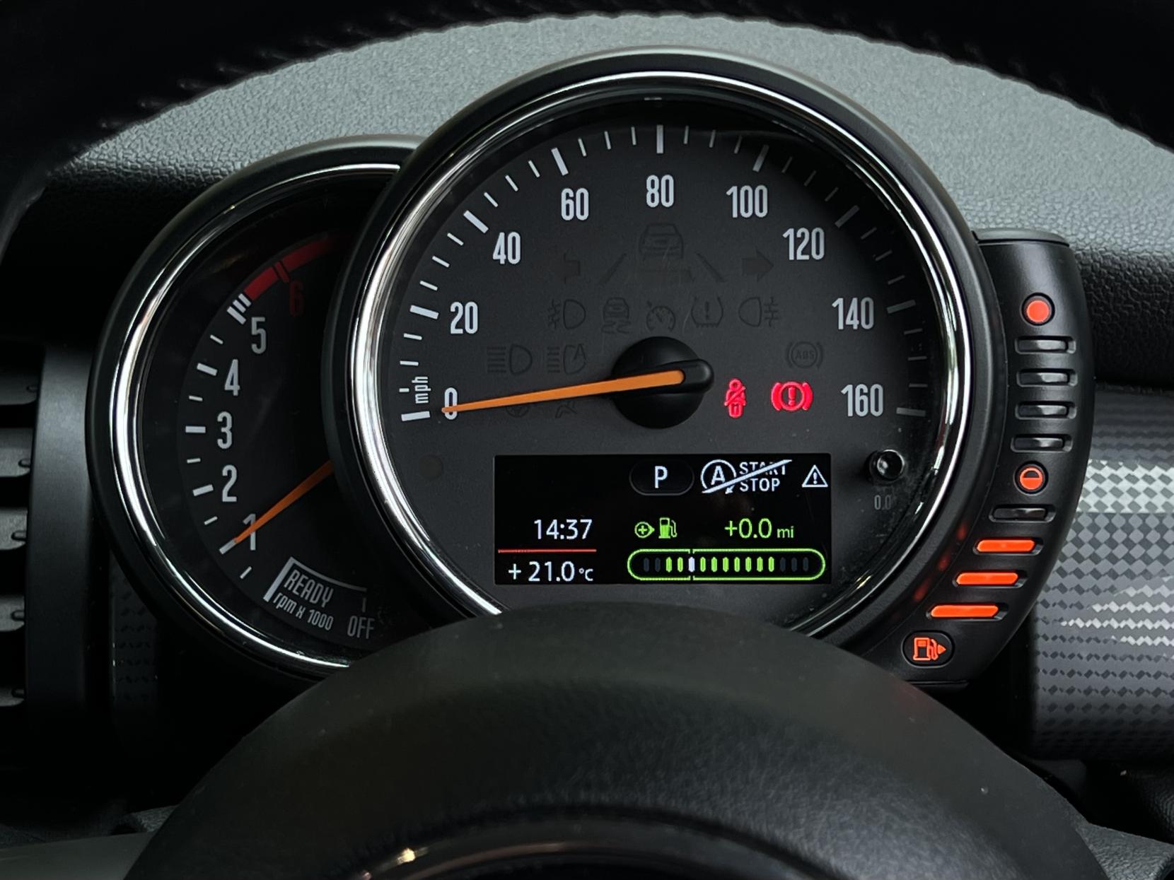 MINI Hatch 1.5 Cooper D Hatchback 5dr Diesel Auto Euro 6 (s/s) (116 ps)