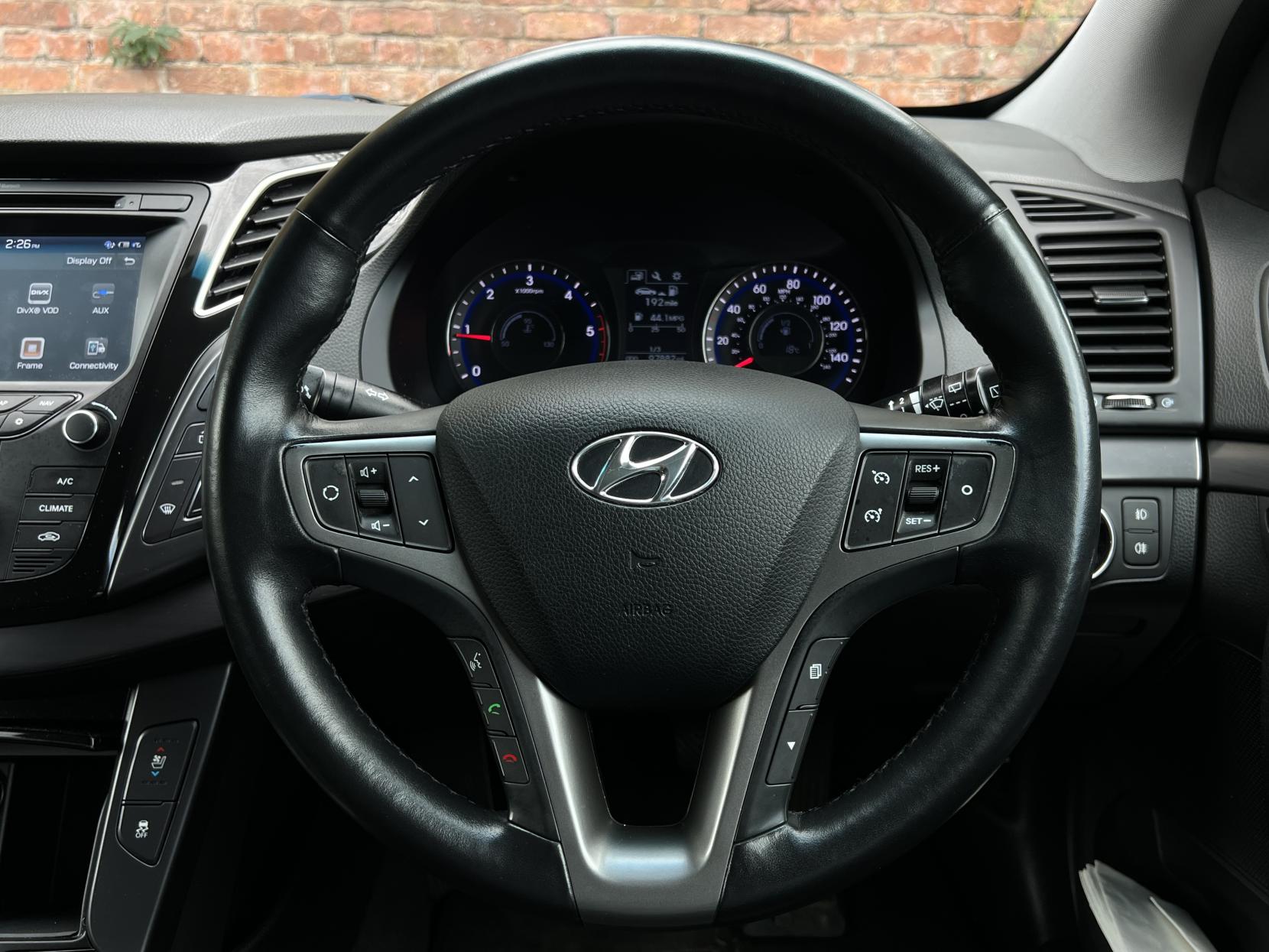 Hyundai i40 1.7 CRDi Blue Drive SE Nav Business Tourer 5dr Diesel Manual Euro 6 (s/s) (141 ps)
