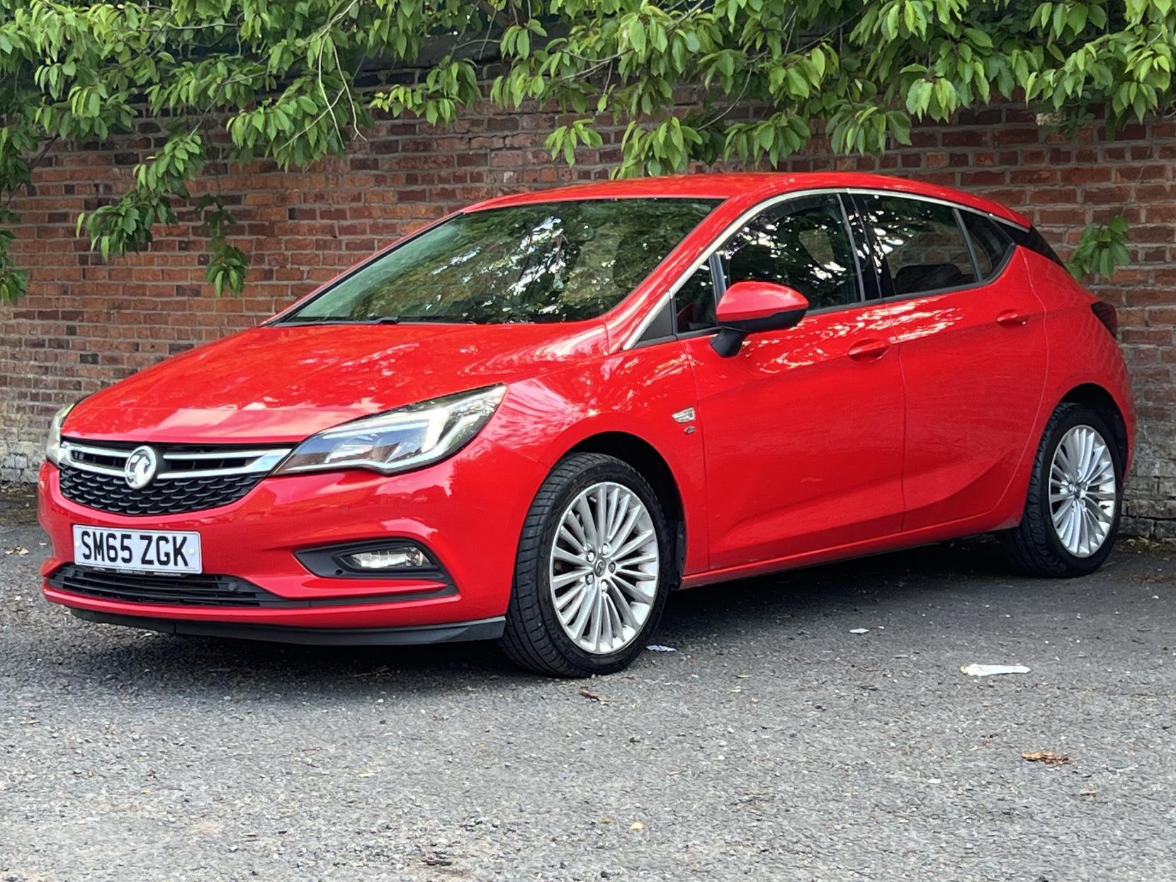 Vauxhall Astra 1.6 CDTi BlueInjection Elite Nav Hatchback 5dr Diesel Auto Euro 6 (136 ps)