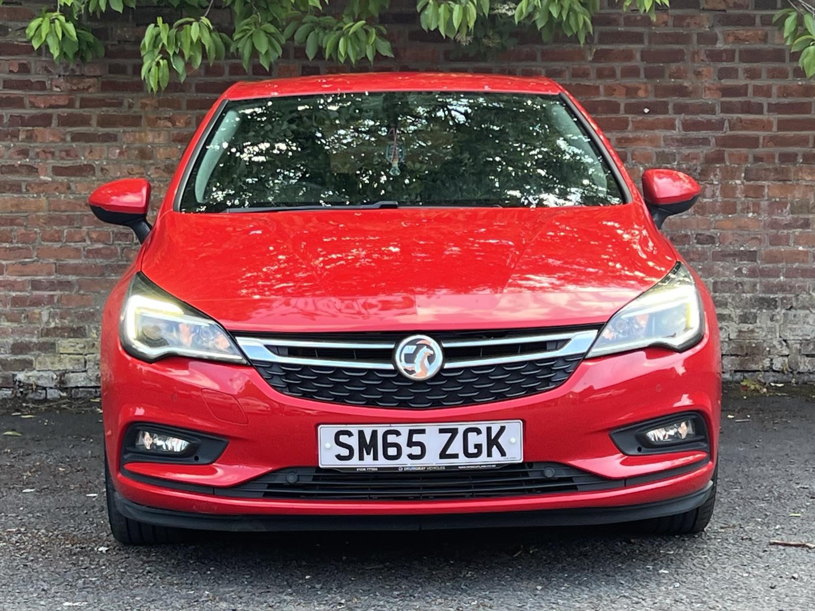 Vauxhall Astra 1.6 CDTi BlueInjection Elite Nav Hatchback 5dr Diesel Auto Euro 6 (136 ps)