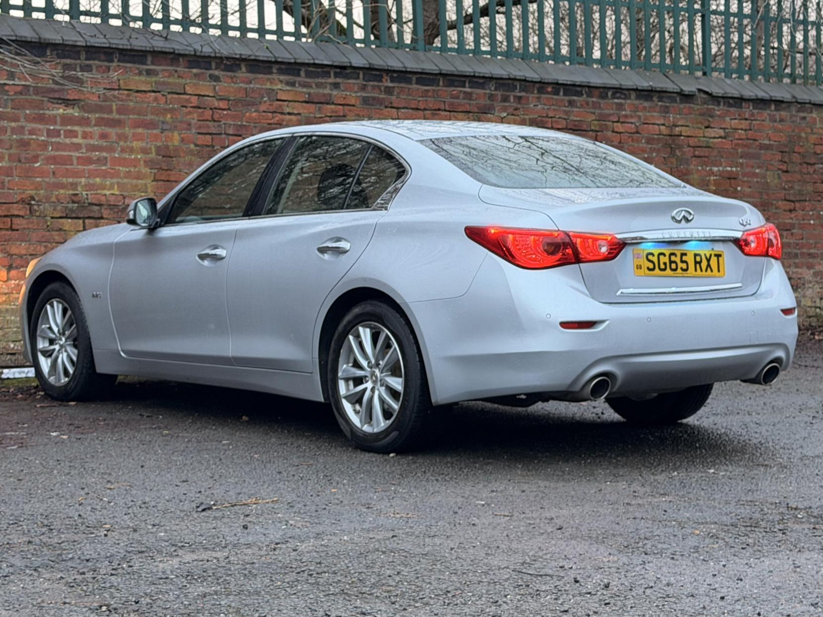 Infiniti Q50 2.2d SE Saloon 4dr Diesel Manual Euro 5 (s/s) (170 ps)