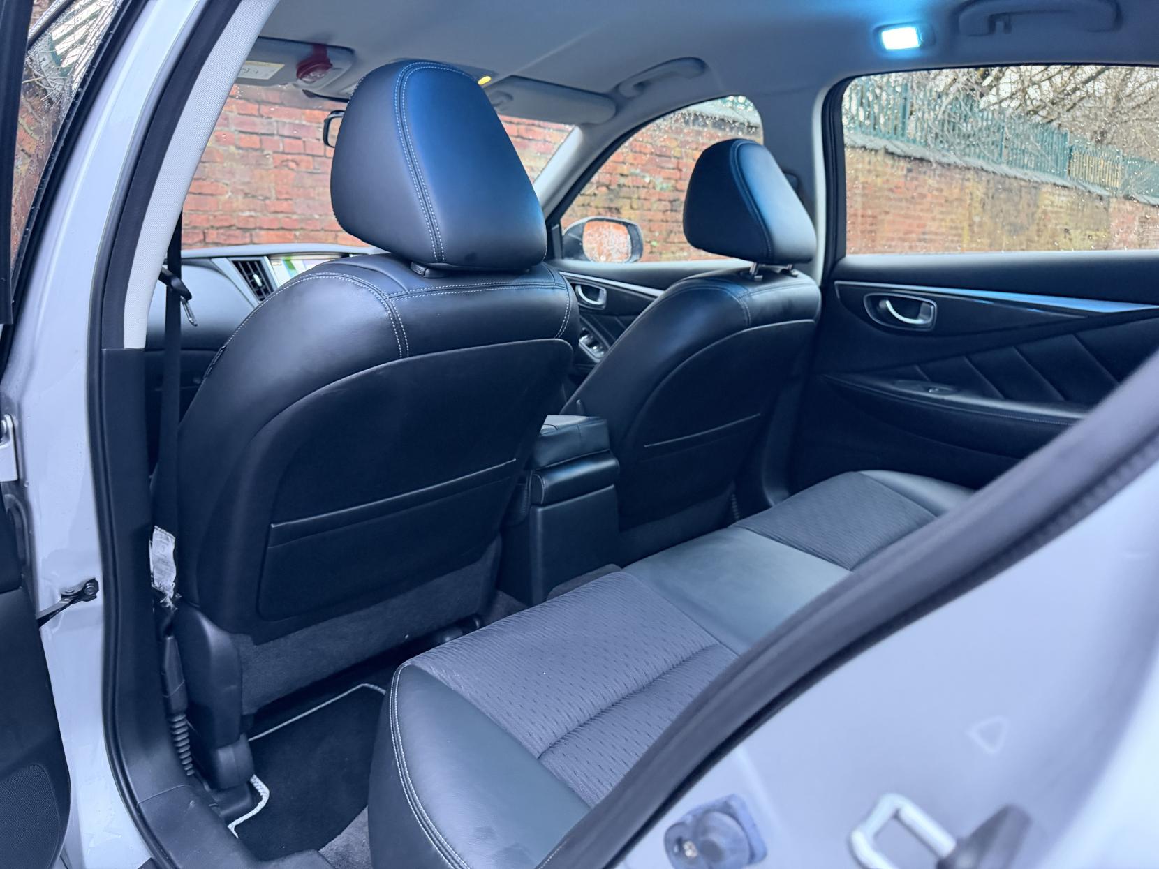 Infiniti Q50 2.2d SE Saloon 4dr Diesel Manual Euro 5 (s/s) (170 ps)