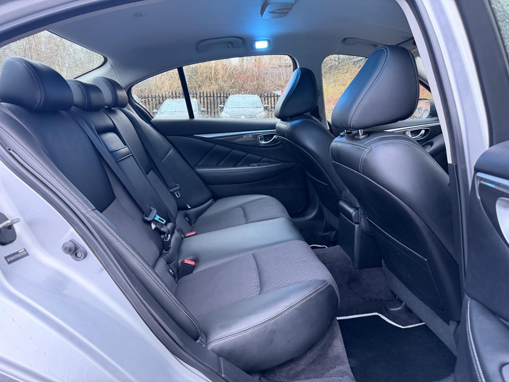 Infiniti Q50 2.2d SE Saloon 4dr Diesel Manual Euro 5 (s/s) (170 ps)