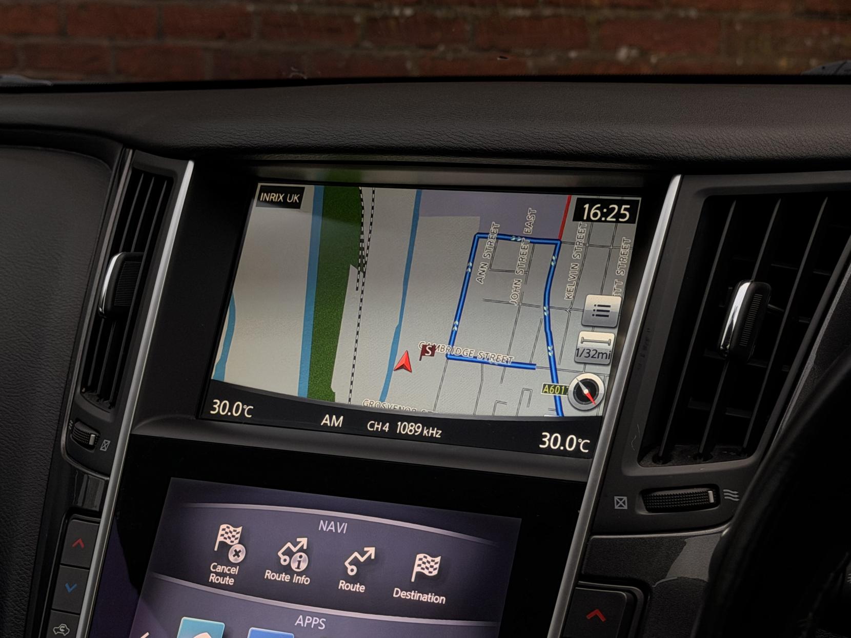 Infiniti Q50 2.2d SE Saloon 4dr Diesel Manual Euro 5 (s/s) (170 ps)