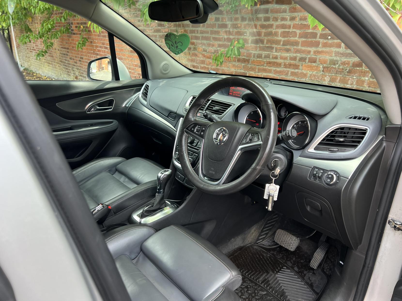 Vauxhall Mokka 1.6 CDTi SE SUV 5dr Diesel Auto 2WD Euro 6 (136 ps)