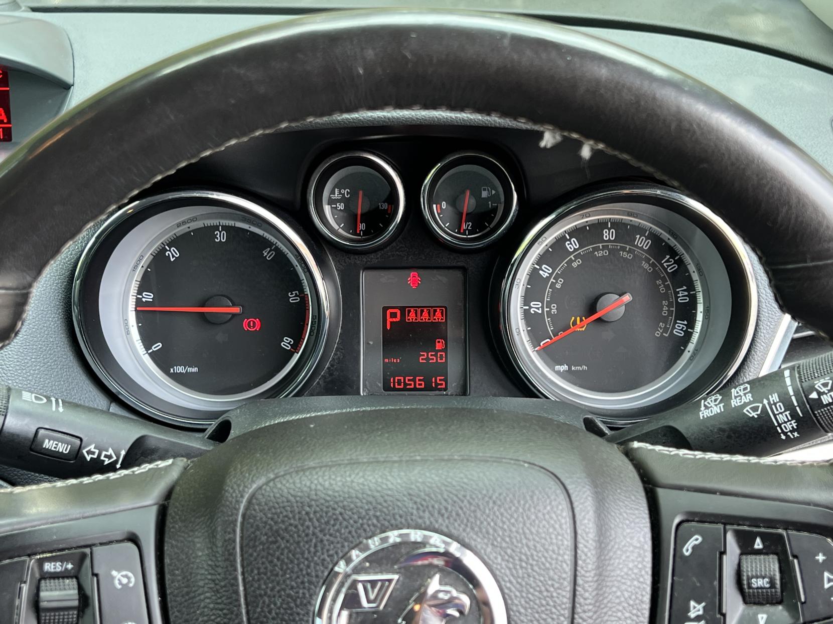 Vauxhall Mokka 1.6 CDTi SE SUV 5dr Diesel Auto 2WD Euro 6 (136 ps)