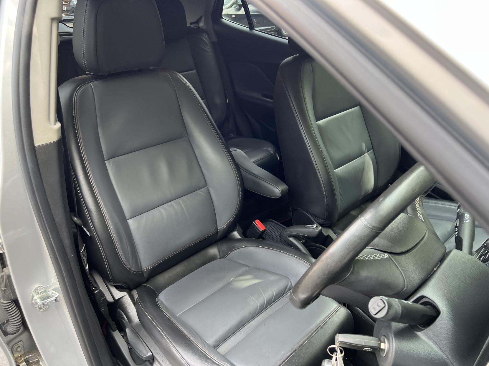 Vauxhall Mokka 1.6 CDTi SE SUV 5dr Diesel Auto 2WD Euro 6 (136 ps)