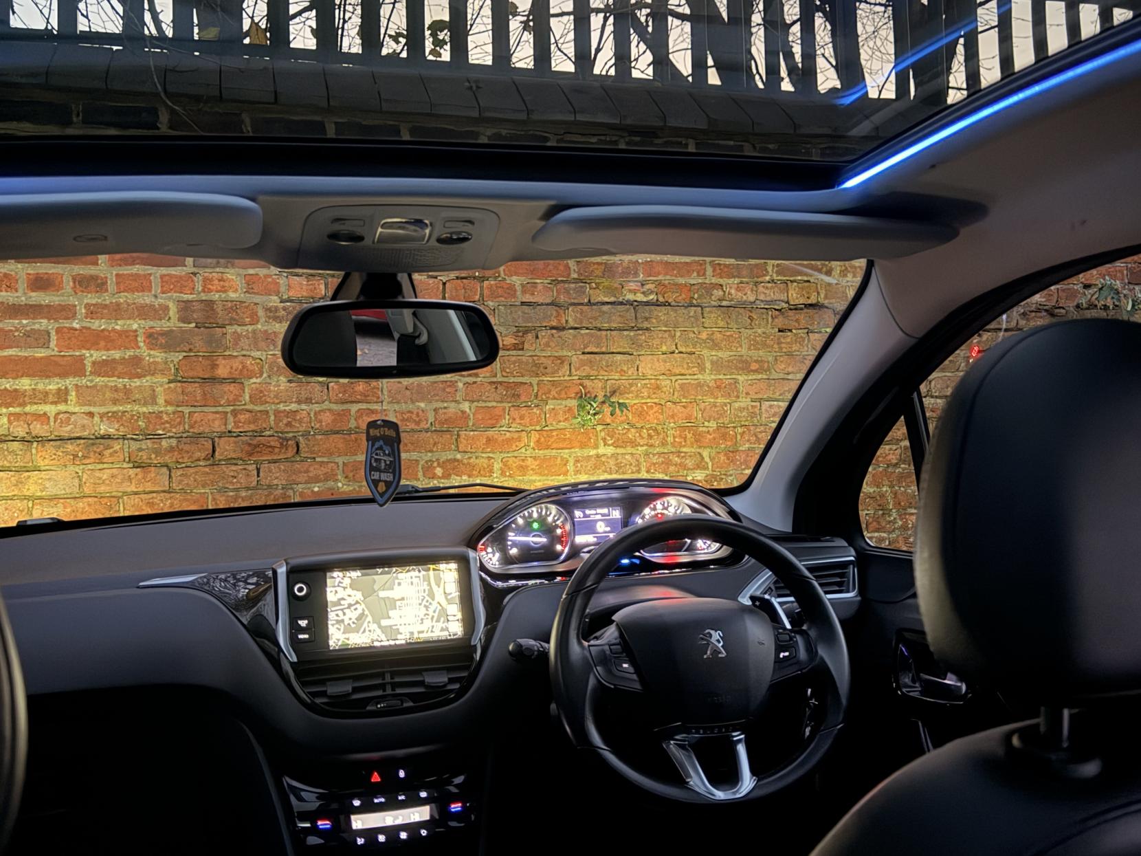 Peugeot 208 1.6 e-HDi Feline Hatchback 5dr Diesel EGC Euro 5 (s/s) (92 ps)