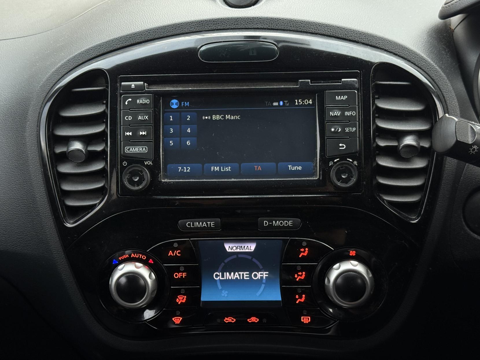 Nissan Juke 1.6 Acenta Premium SUV 5dr Petrol XTRON Euro 5 (117 ps)