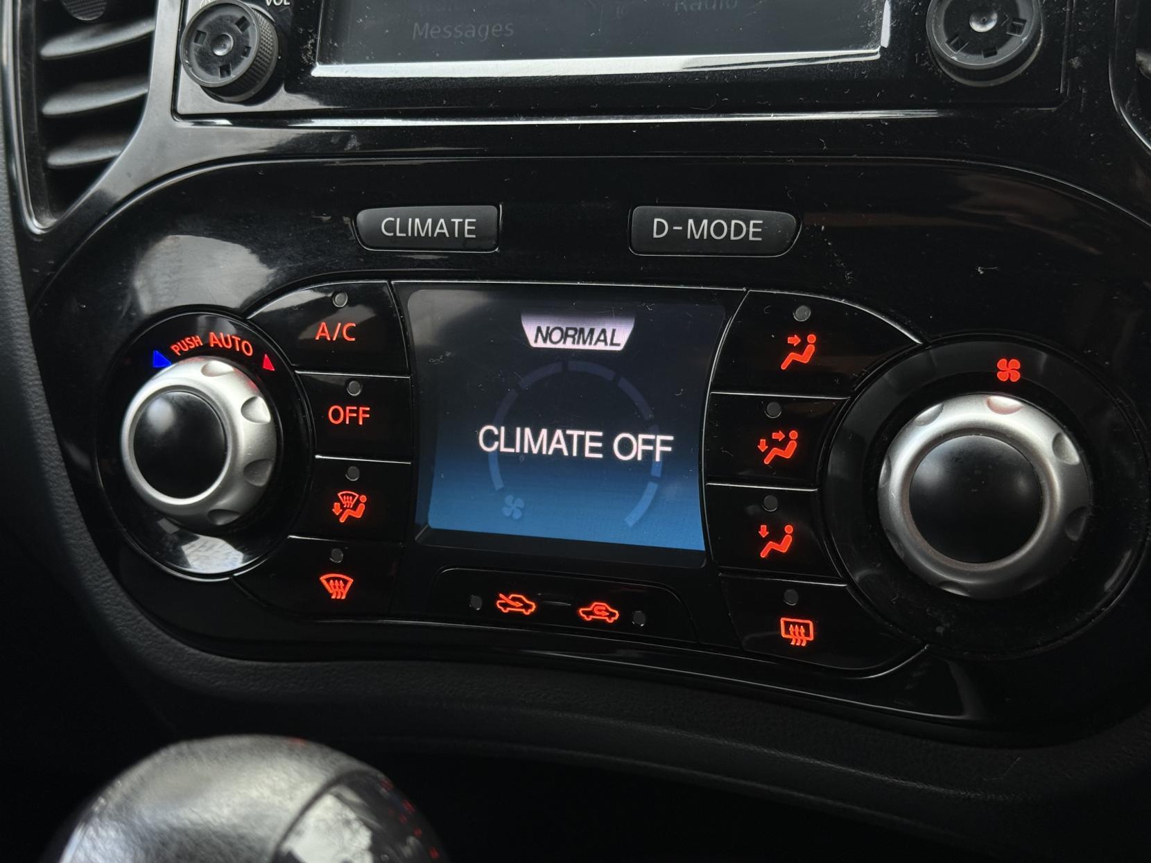 Nissan Juke 1.6 Acenta Premium SUV 5dr Petrol XTRON Euro 5 (117 ps)