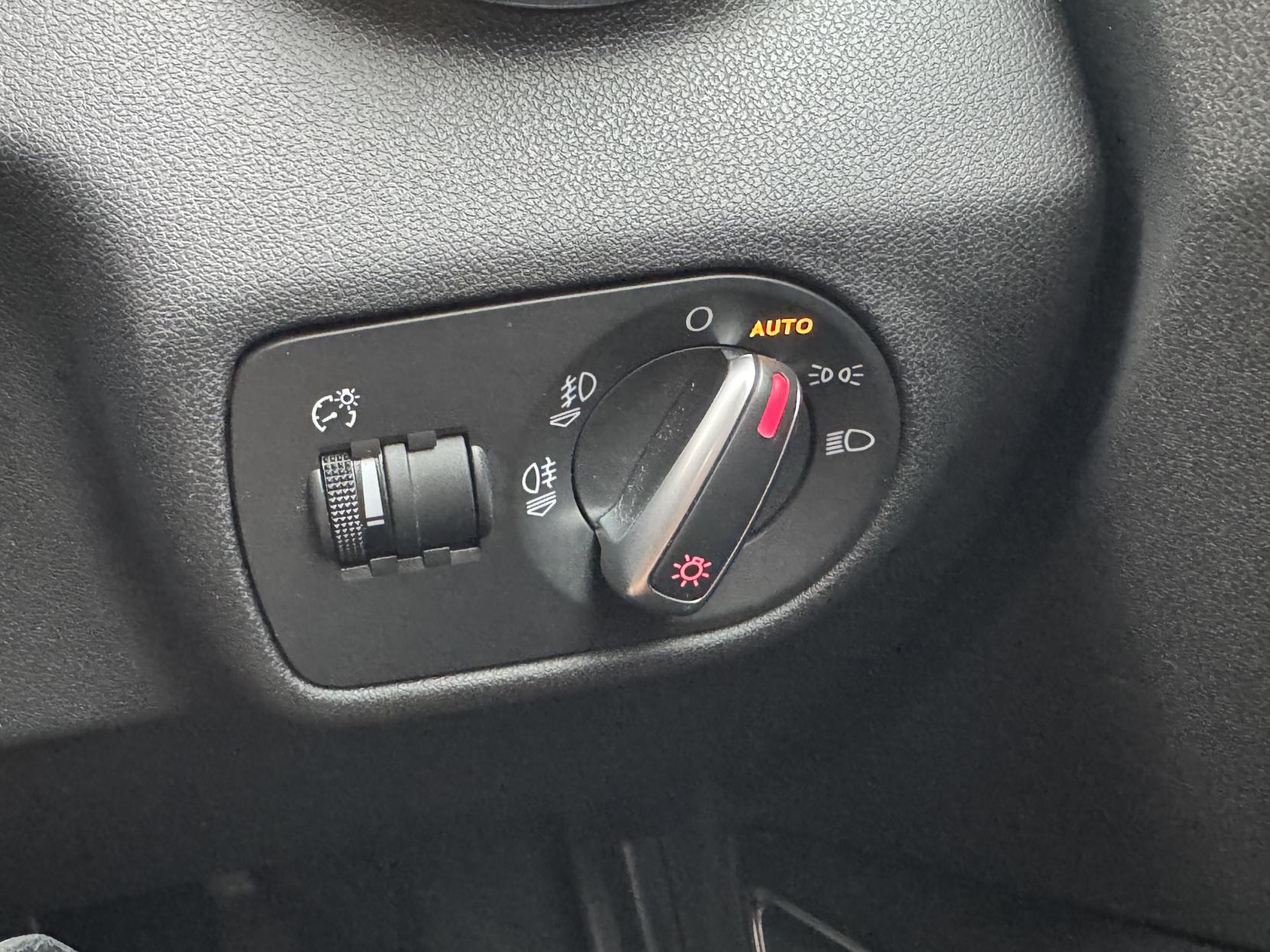 Audi A1 1.4 TFSI S line Sportback 5dr Petrol Manual Euro 5 (s/s) (122 ps)