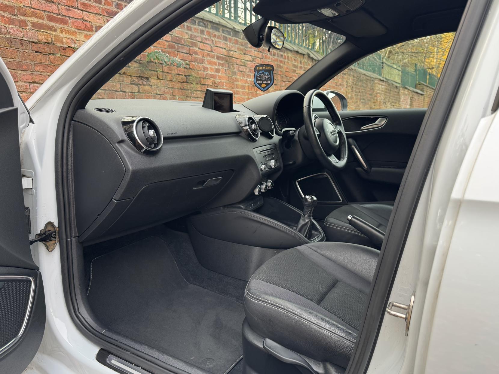 Audi A1 1.4 TFSI S line Sportback 5dr Petrol Manual Euro 5 (s/s) (122 ps)