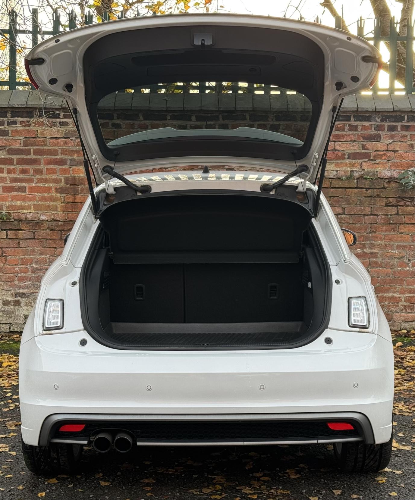 Audi A1 1.4 TFSI S line Sportback 5dr Petrol Manual Euro 5 (s/s) (122 ps)