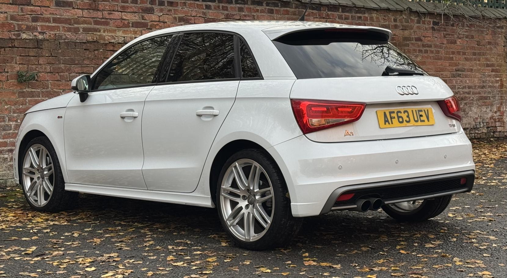 Audi A1 1.4 TFSI S line Sportback 5dr Petrol Manual Euro 5 (s/s) (122 ps)