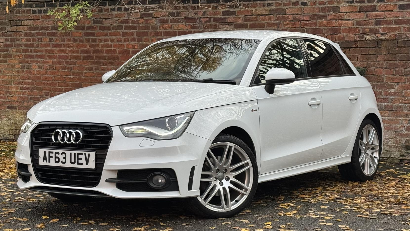 Audi A1 1.4 TFSI S line Sportback 5dr Petrol Manual Euro 5 (s/s) (122 ps)