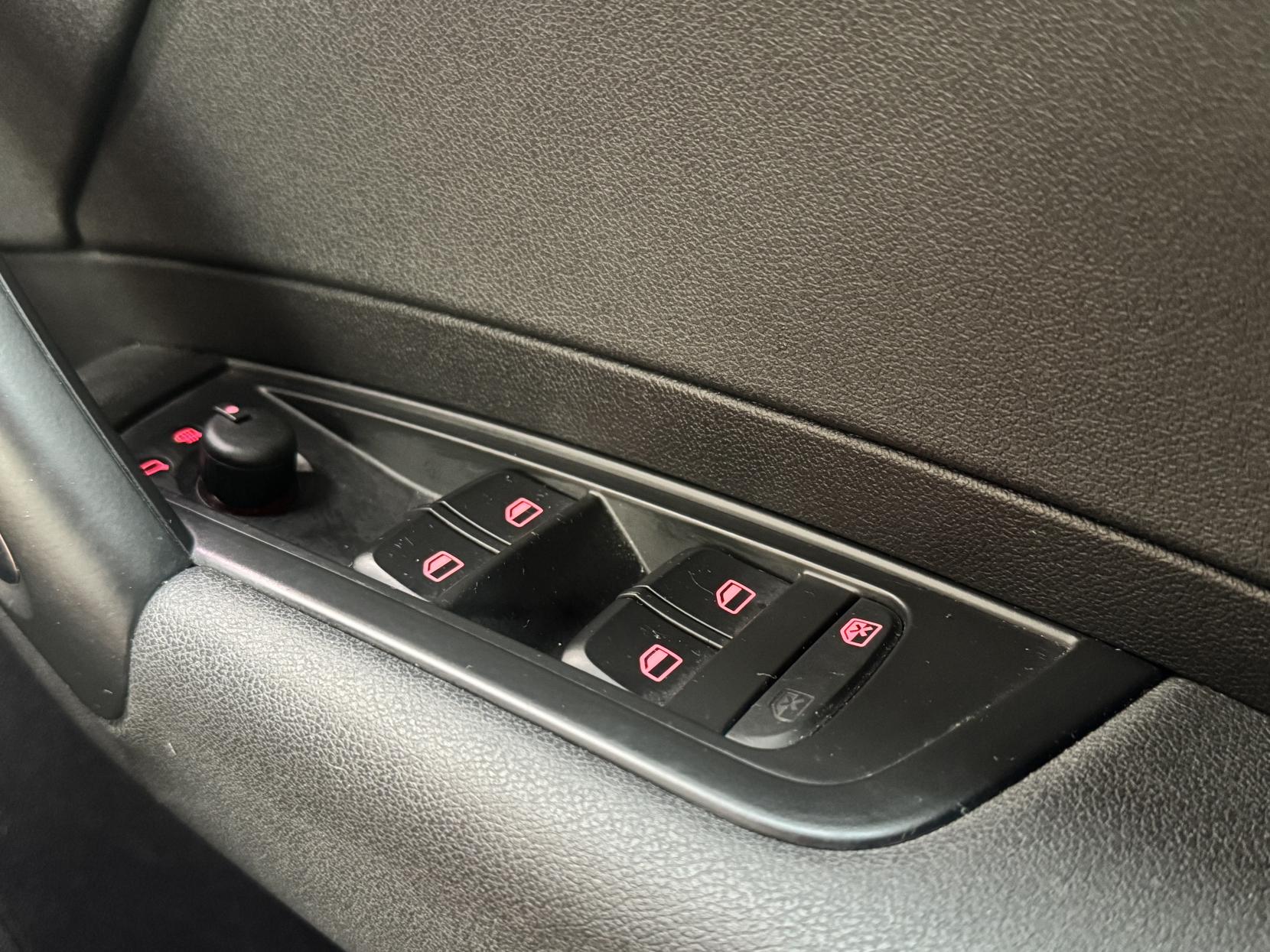 Audi A1 1.4 TFSI S line Sportback 5dr Petrol Manual Euro 5 (s/s) (122 ps)