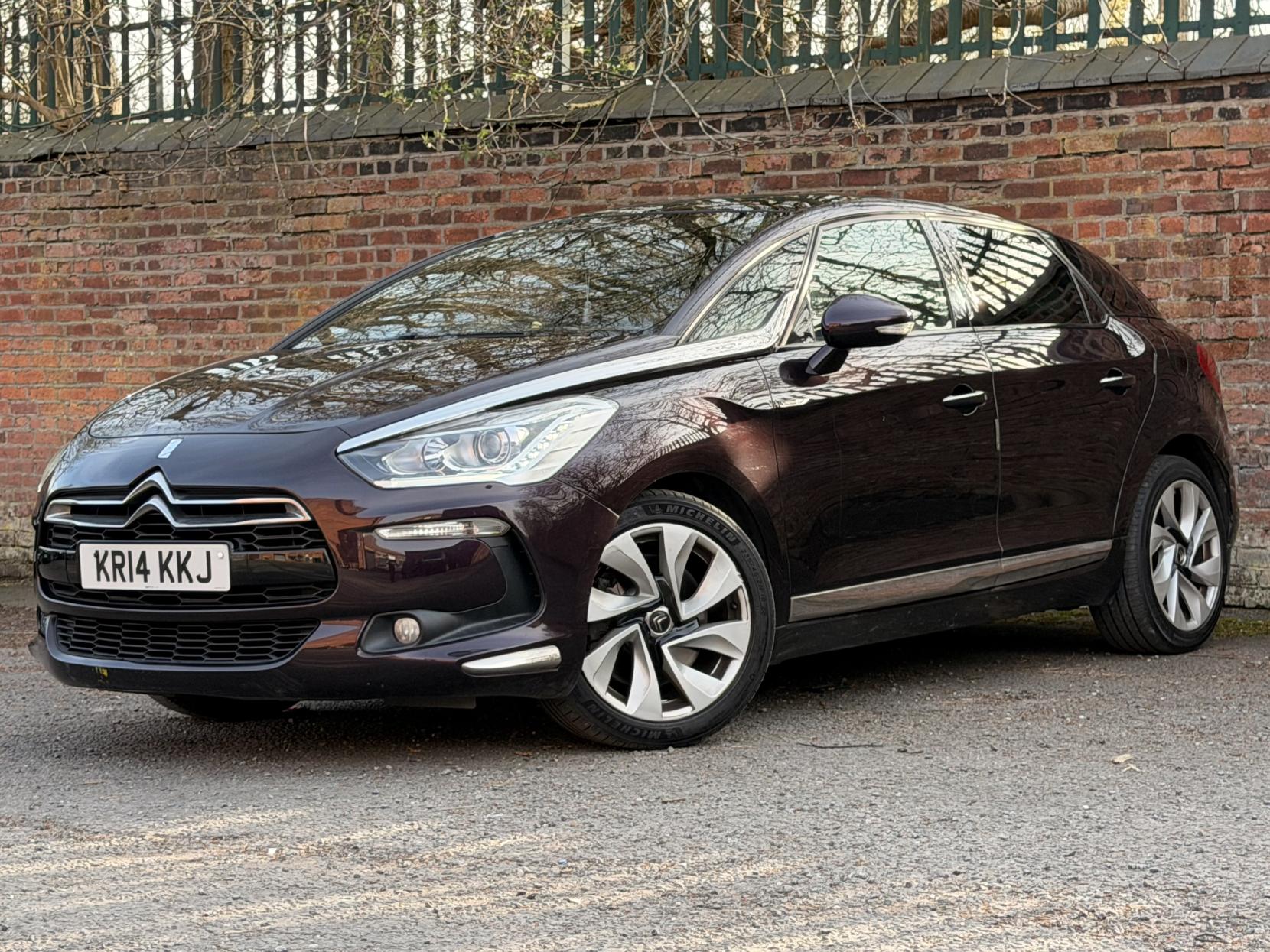 Citroen DS5 2.0 HDi DStyle Hatchback 5dr Diesel Auto Euro 5 (160 ps)