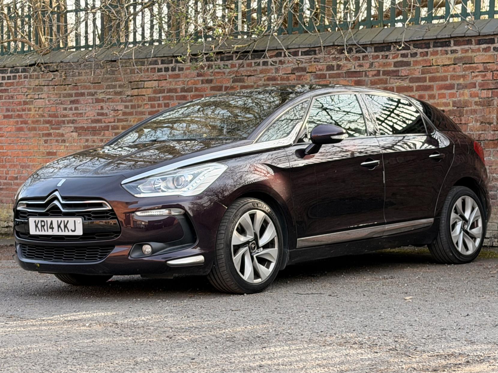 Citroen DS5 2.0 HDi DStyle Hatchback 5dr Diesel Auto Euro 5 (160 ps)