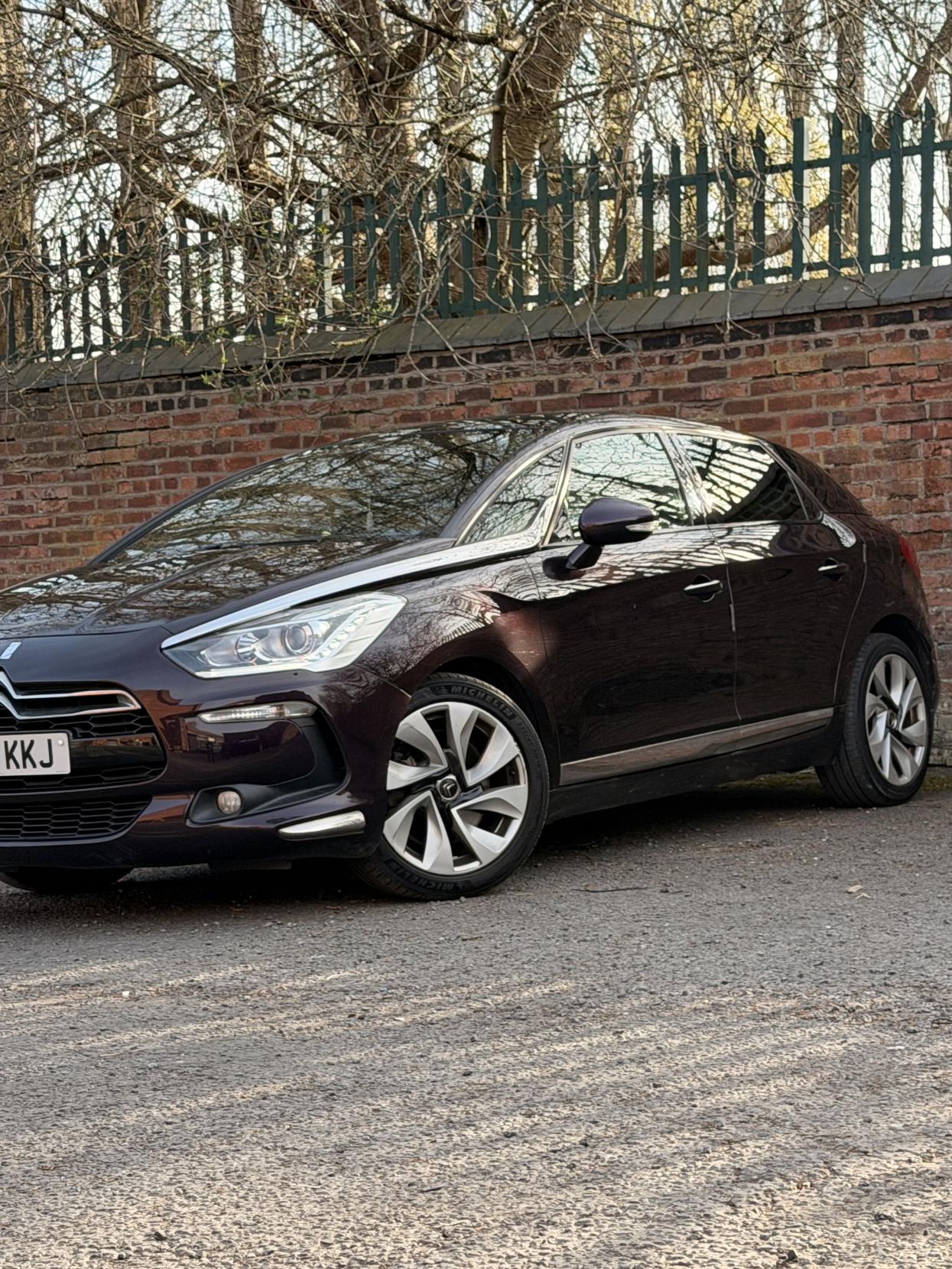 Citroen DS5 2.0 HDi DStyle Hatchback 5dr Diesel Auto Euro 5 (160 ps)