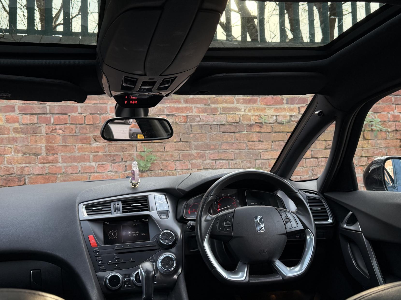 Citroen DS5 2.0 HDi DStyle Hatchback 5dr Diesel Auto Euro 5 (160 ps)