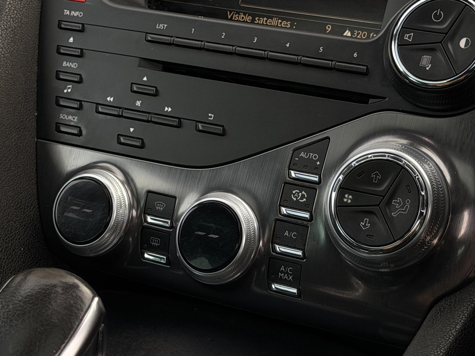 Citroen DS5 2.0 HDi DStyle Hatchback 5dr Diesel Auto Euro 5 (160 ps)