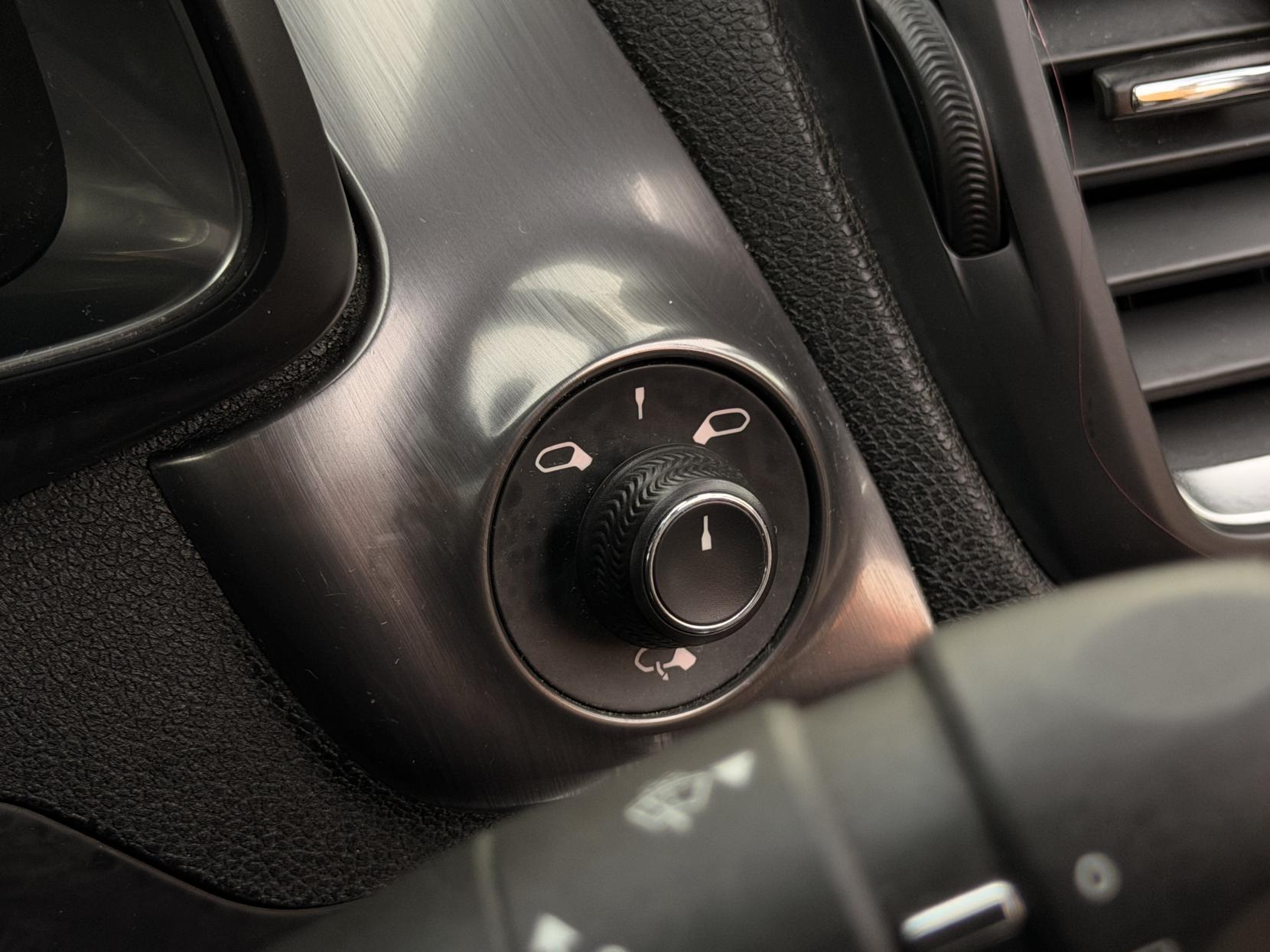 Citroen DS5 2.0 HDi DStyle Hatchback 5dr Diesel Auto Euro 5 (160 ps)