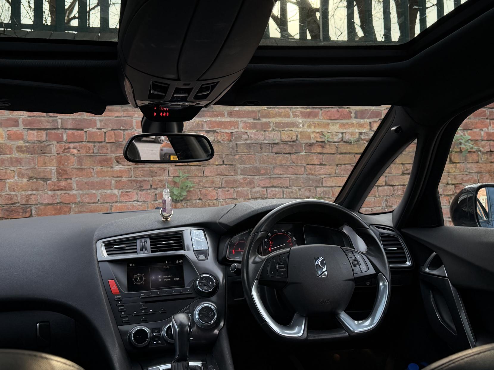 Citroen DS5 2.0 HDi DStyle Hatchback 5dr Diesel Auto Euro 5 (160 ps)