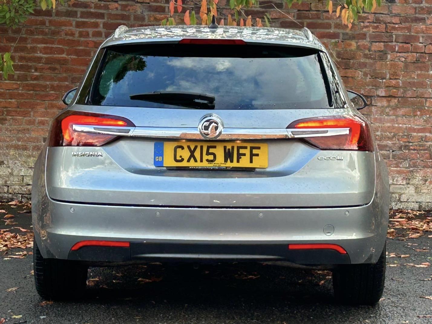 Vauxhall Insignia 2.0 CDTi ecoFLEX SRi Nav Sports Tourer 5dr Diesel Manual Euro 5 (s/s) (140 ps)