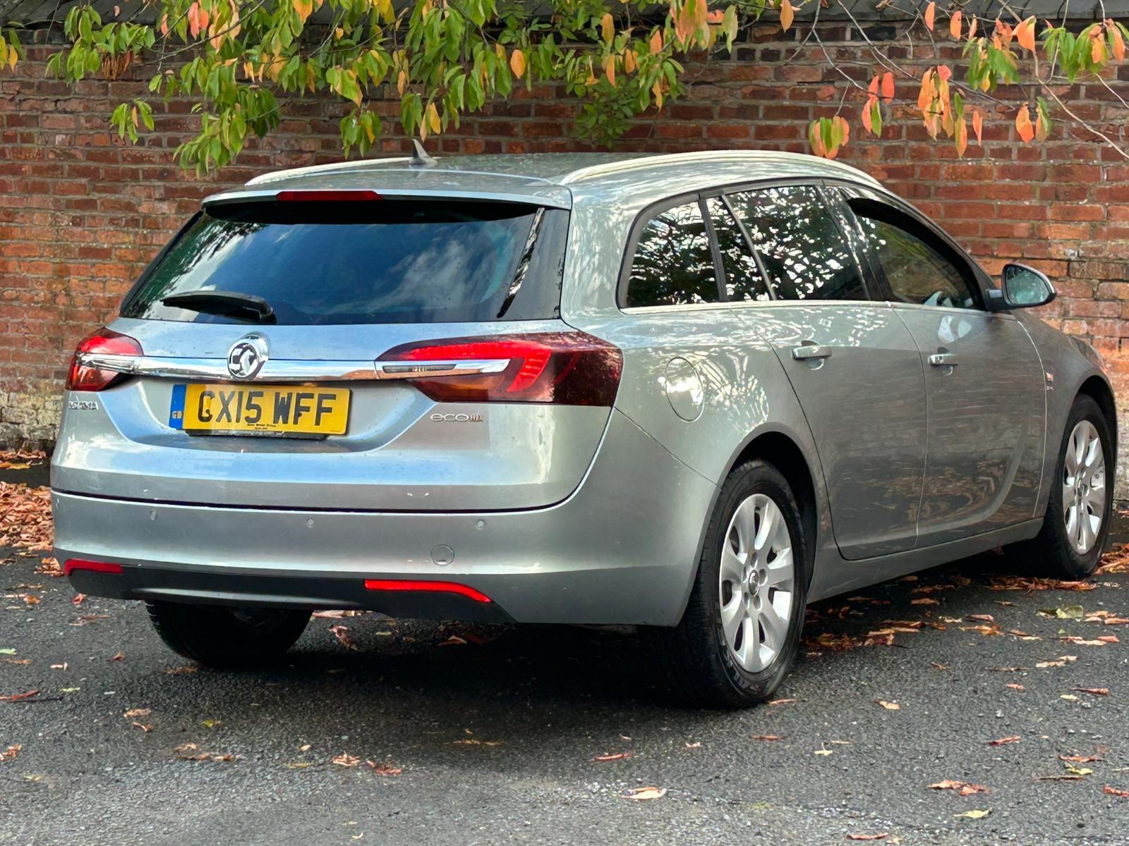 Vauxhall Insignia 2.0 CDTi ecoFLEX SRi Nav Sports Tourer 5dr Diesel Manual Euro 5 (s/s) (140 ps)
