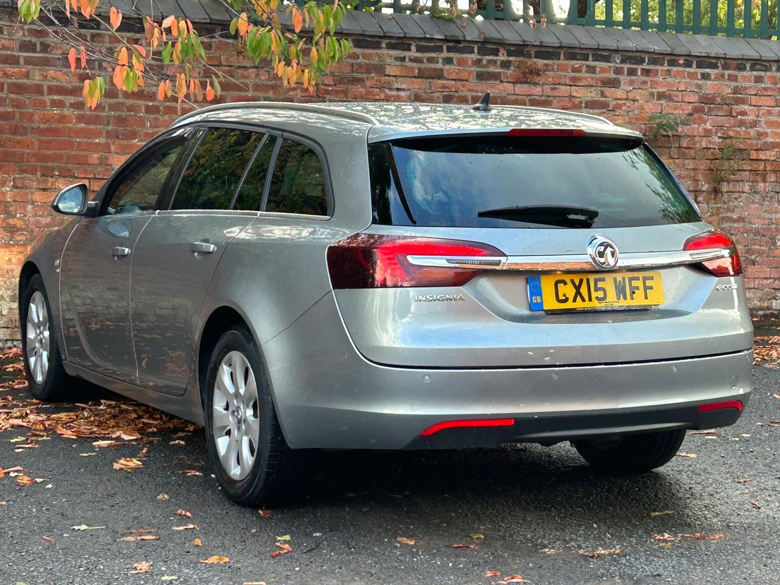 Vauxhall Insignia 2.0 CDTi ecoFLEX SRi Nav Sports Tourer 5dr Diesel Manual Euro 5 (s/s) (140 ps)