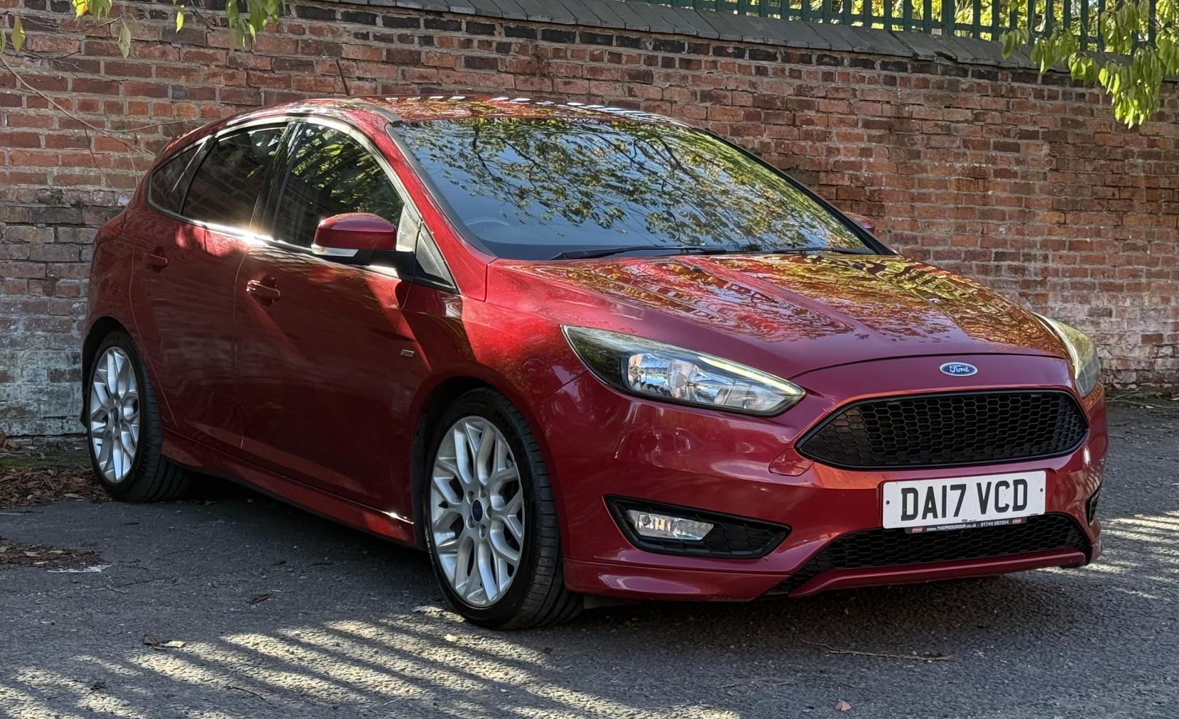 Ford Focus 1.5 TDCi ST-Line Hatchback 5dr Diesel Powershift Euro 6 (s/s) (120 ps)