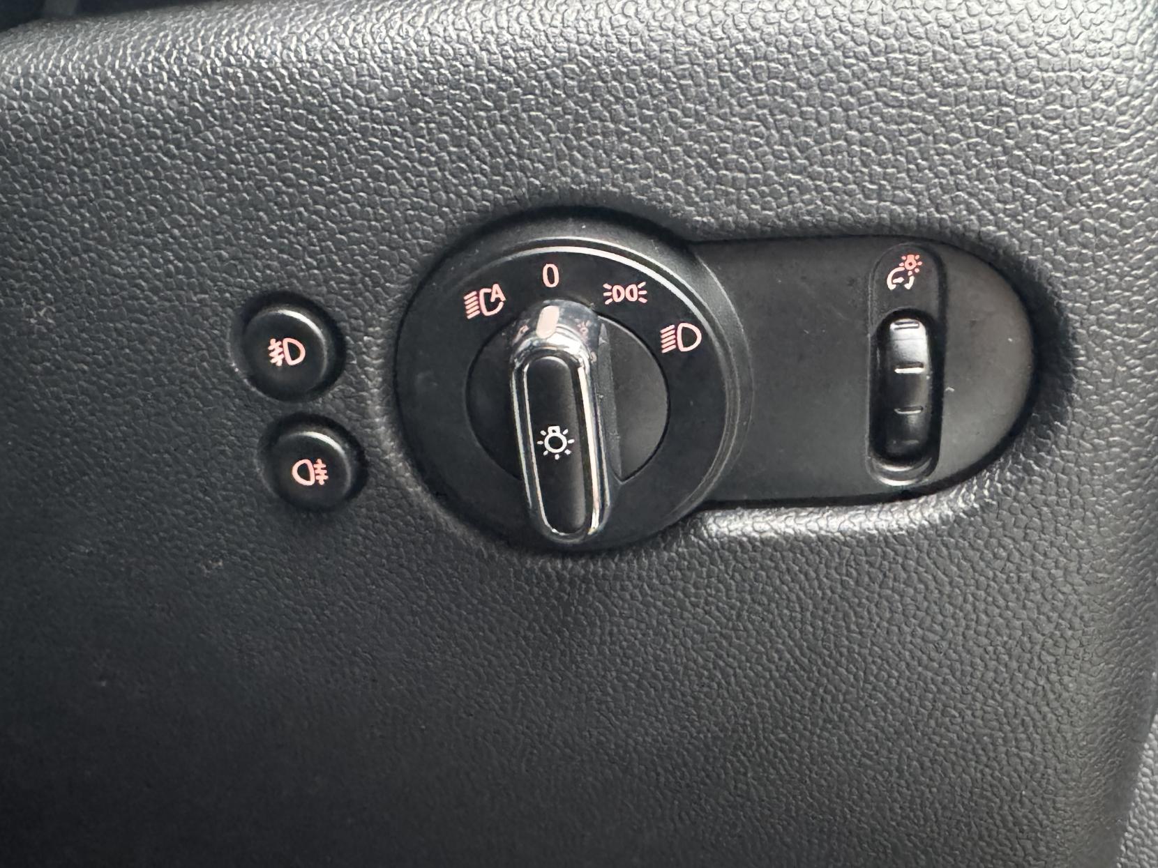 MINI Hatch 1.2 One Hatchback 3dr Petrol Auto Euro 6 (s/s) (102 ps)