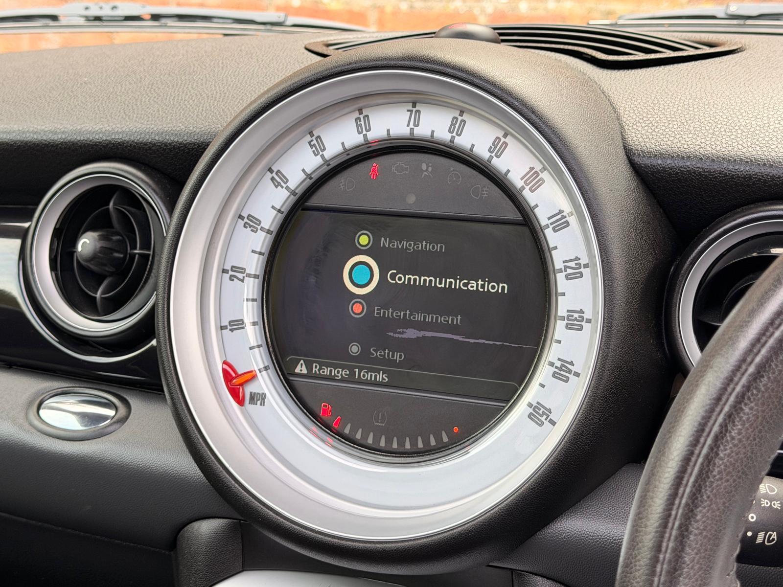 MINI Hatch 1.6 Cooper Hatchback 3dr Petrol Steptronic Euro 4 (120 ps)